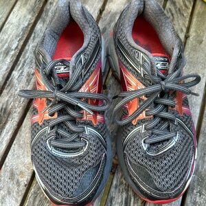 Brooks Womens GTS 17